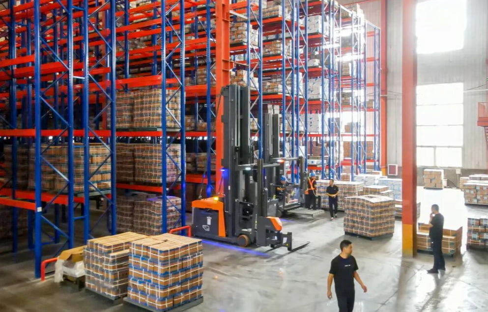Ready for Delivery: Customer-Ordered Zowell Forklifts Roll Off the Production Line